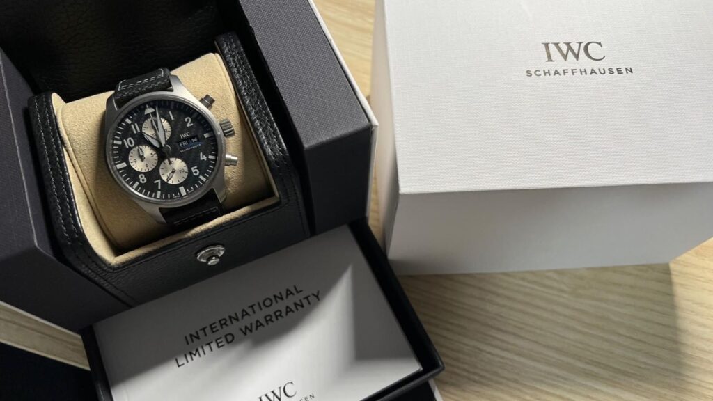 Luxusuhrenverpackung mit UV-Spot
