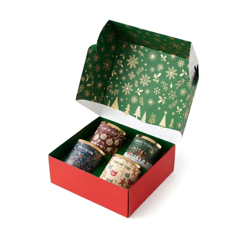 confezione regalo con candela natalizia
